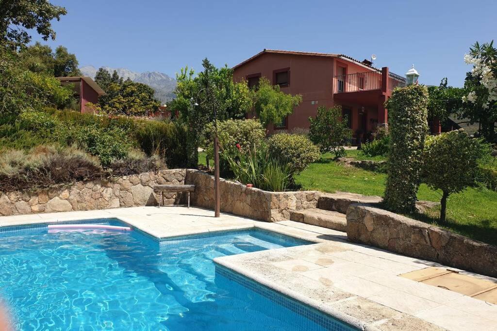 Casa Rural Las Traviesas 2 カンデレダ エクステリア 写真