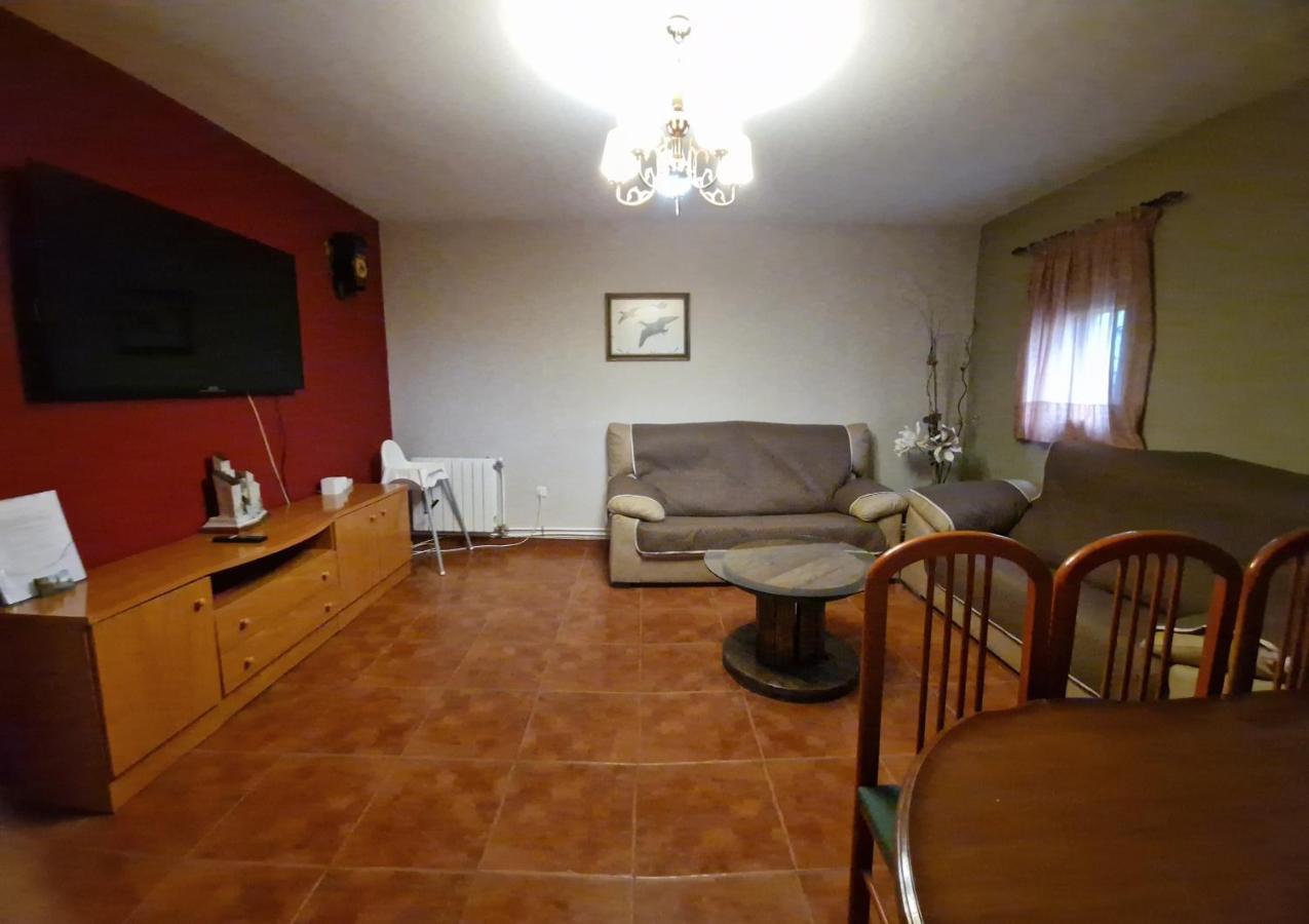Casa Rural Las Traviesas 2 カンデレダ エクステリア 写真